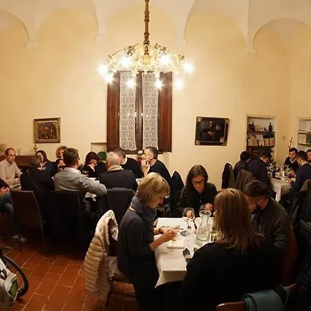 A Palazzo Nocleg ze śniadaniem Pergola